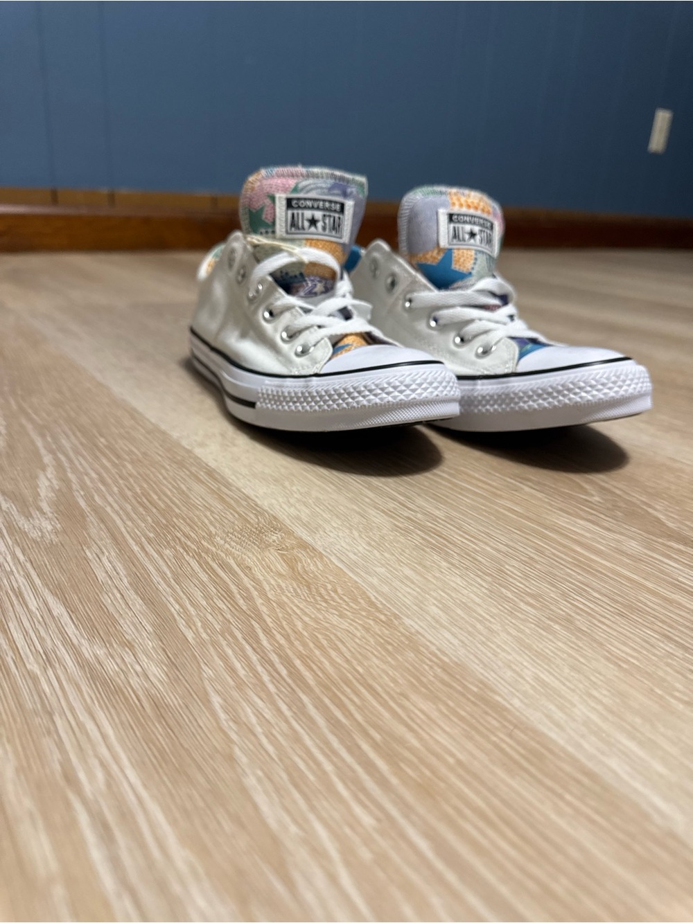 NWT Converse - Picture 2 of 4